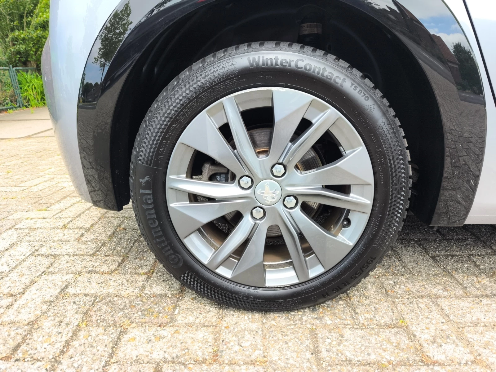 Hoofdafbeelding Peugeot e-208