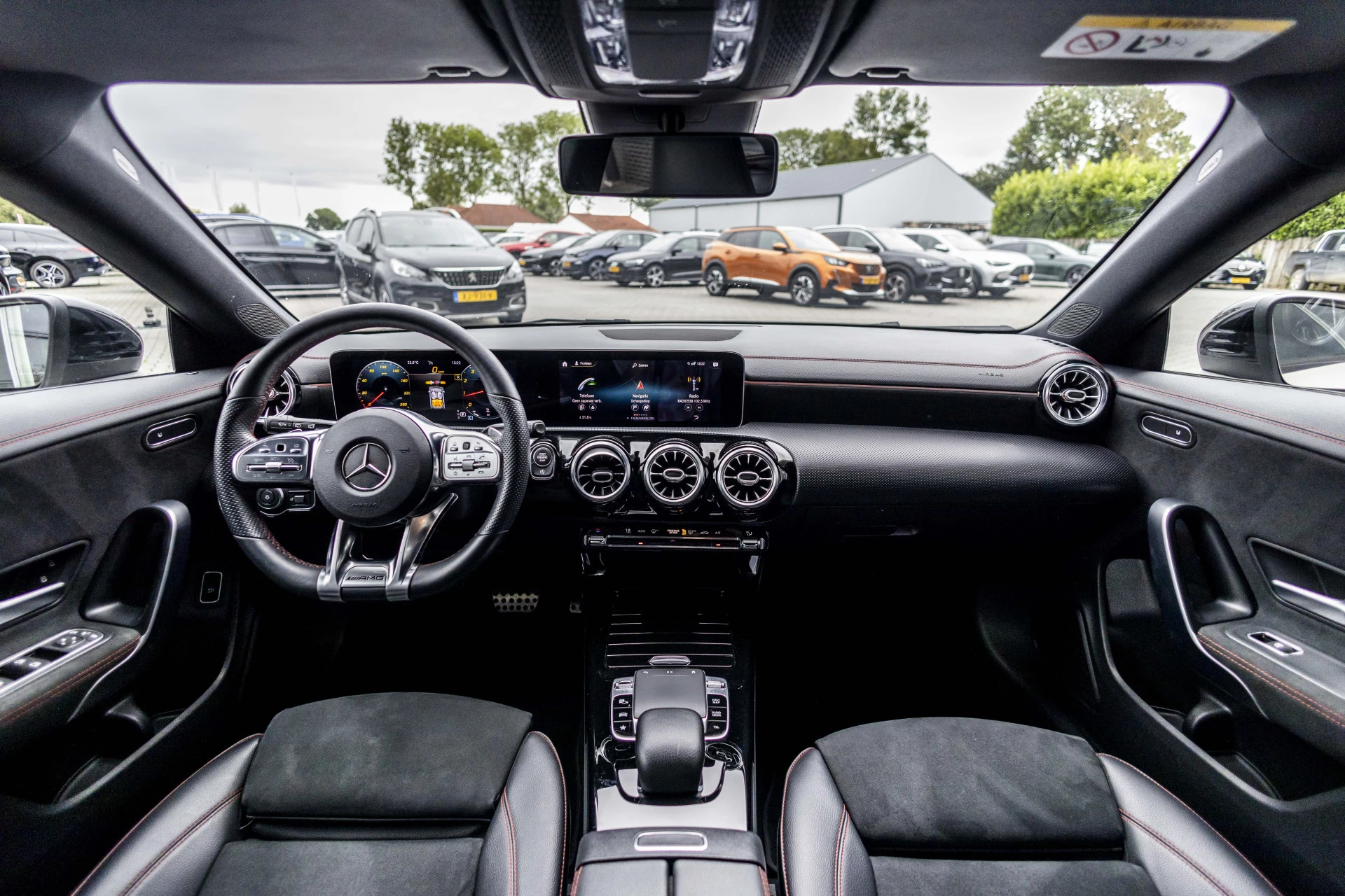 Hoofdafbeelding Mercedes-Benz CLA