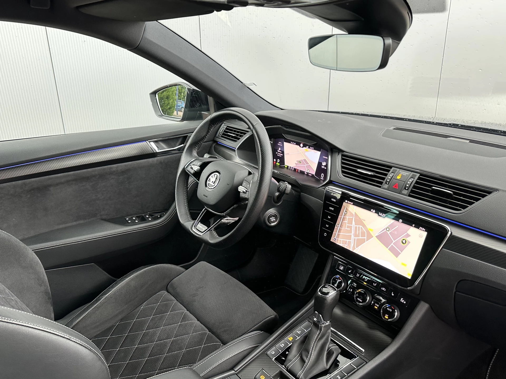 Hoofdafbeelding Škoda Superb