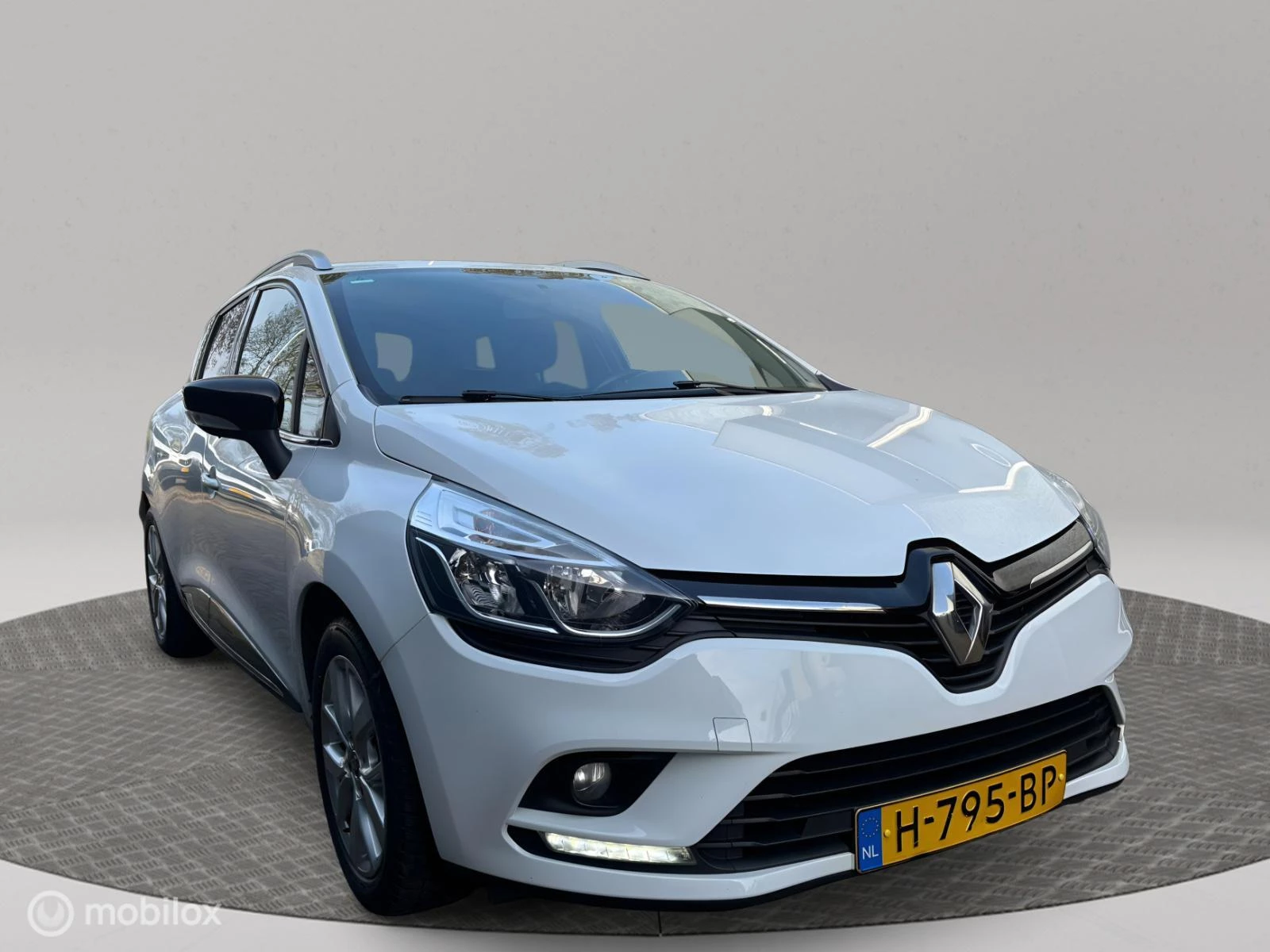 Hoofdafbeelding Renault Clio