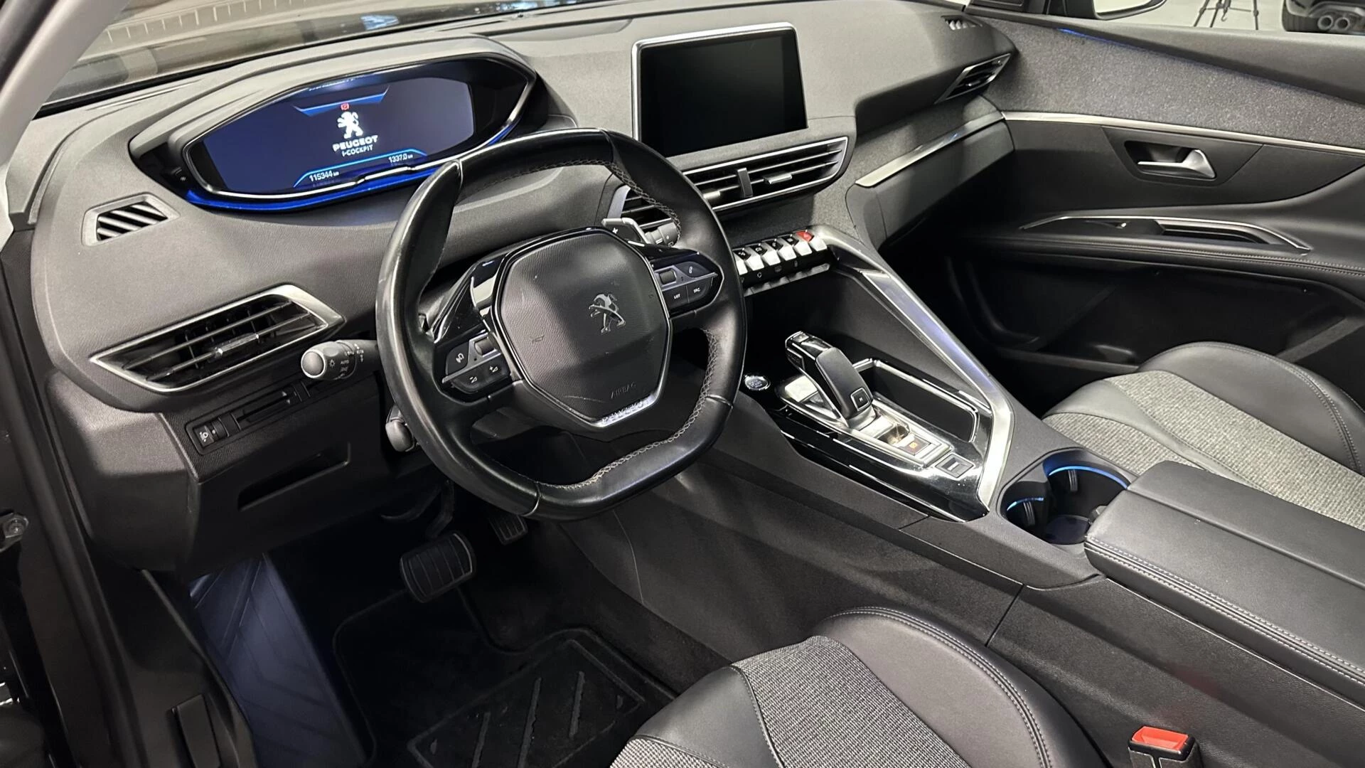 Hoofdafbeelding Peugeot 5008