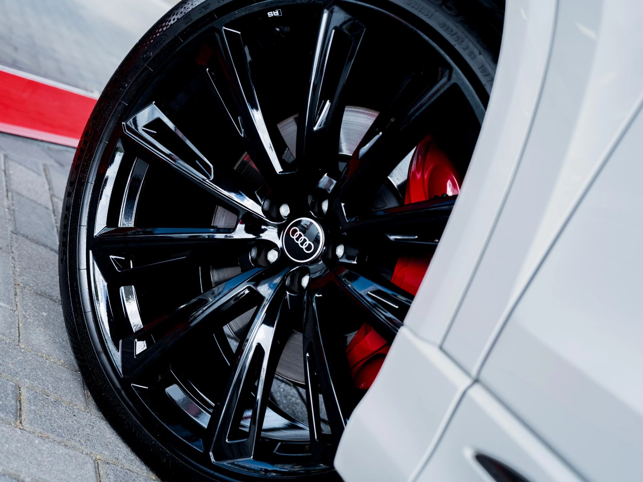 Hoofdafbeelding Audi Q8