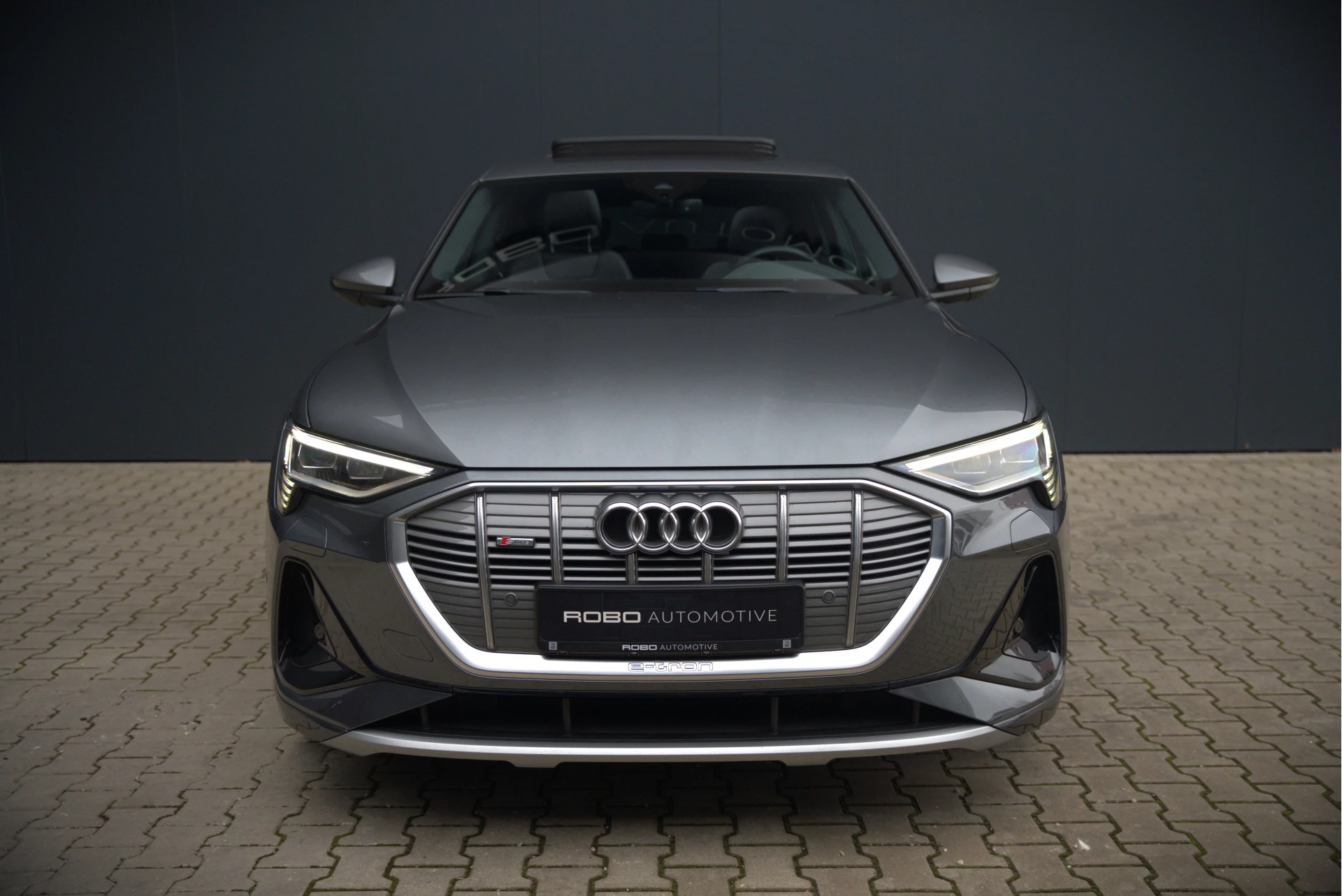 Hoofdafbeelding Audi e-tron