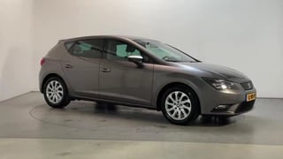 SEAT Leon 1.0 EcoTSI 116pk 6-bak Style Connect Navigatie Leder Stoelverwarming Parkeersensoren