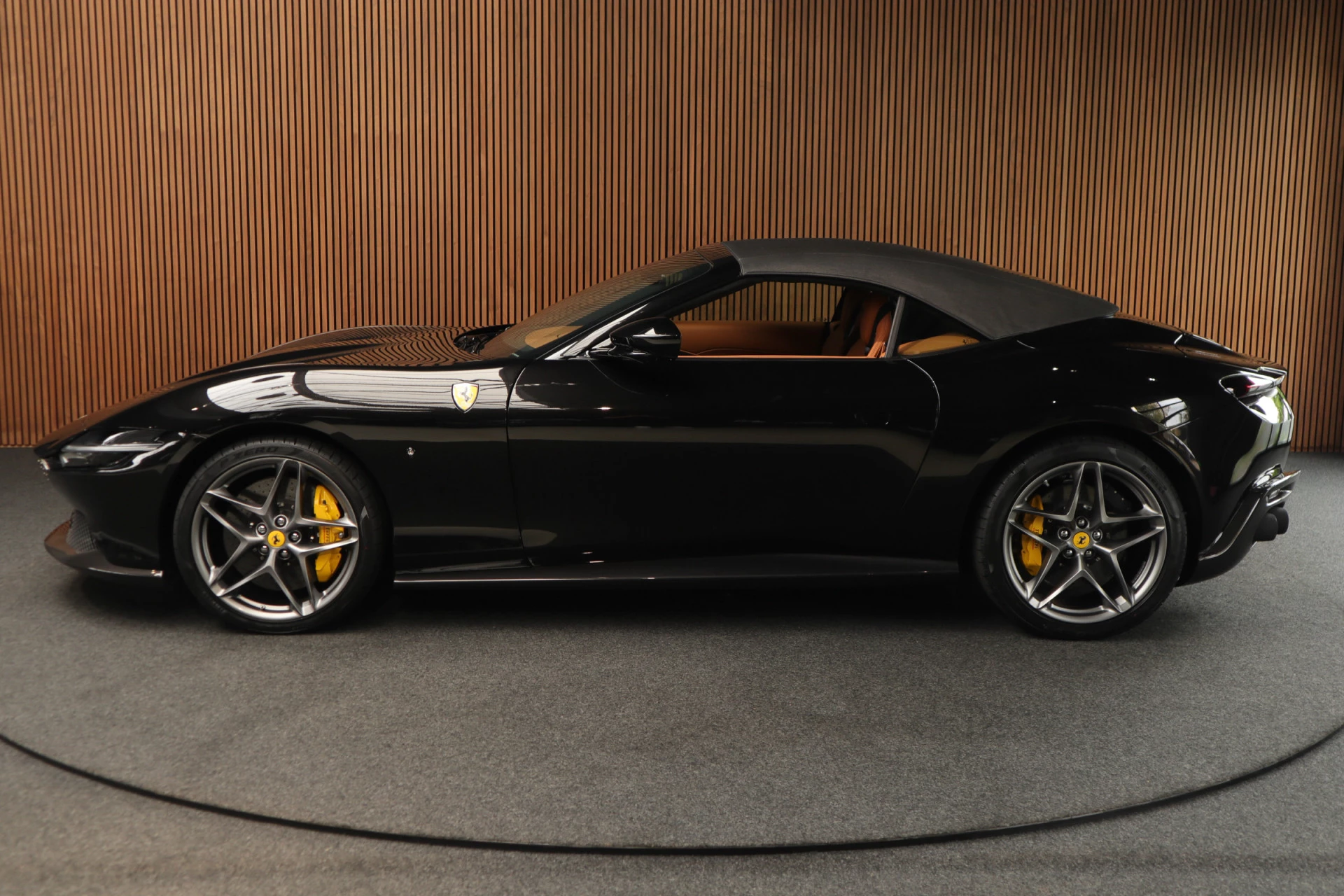Hoofdafbeelding Ferrari Roma