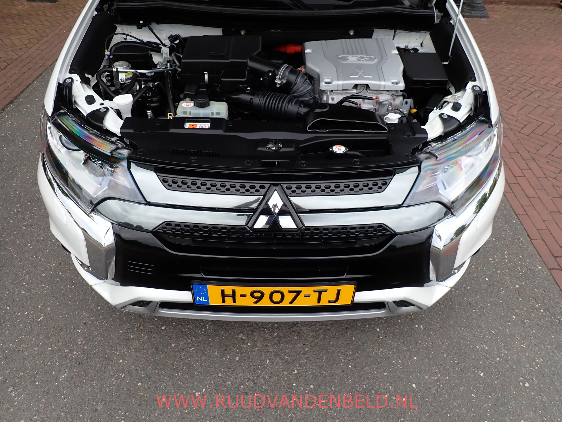 Hoofdafbeelding Mitsubishi Outlander