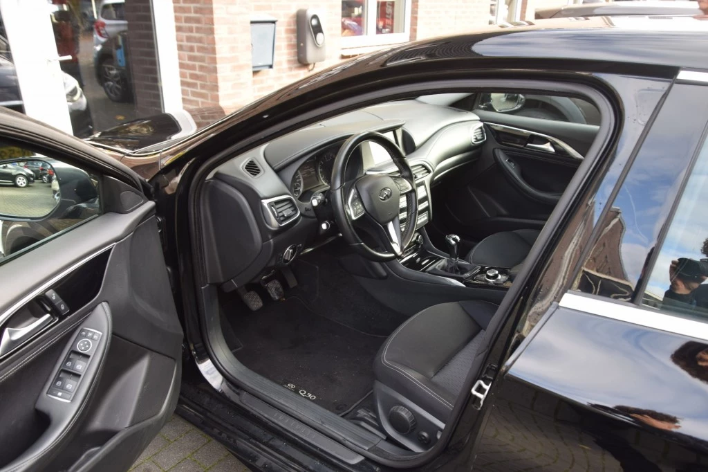 Hoofdafbeelding Infiniti Q