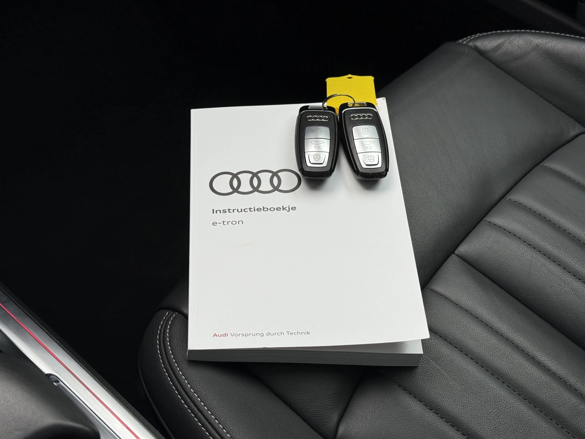 Hoofdafbeelding Audi e-tron