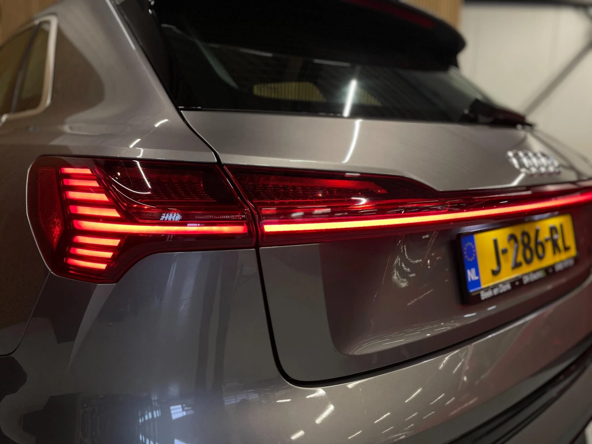 Hoofdafbeelding Audi e-tron