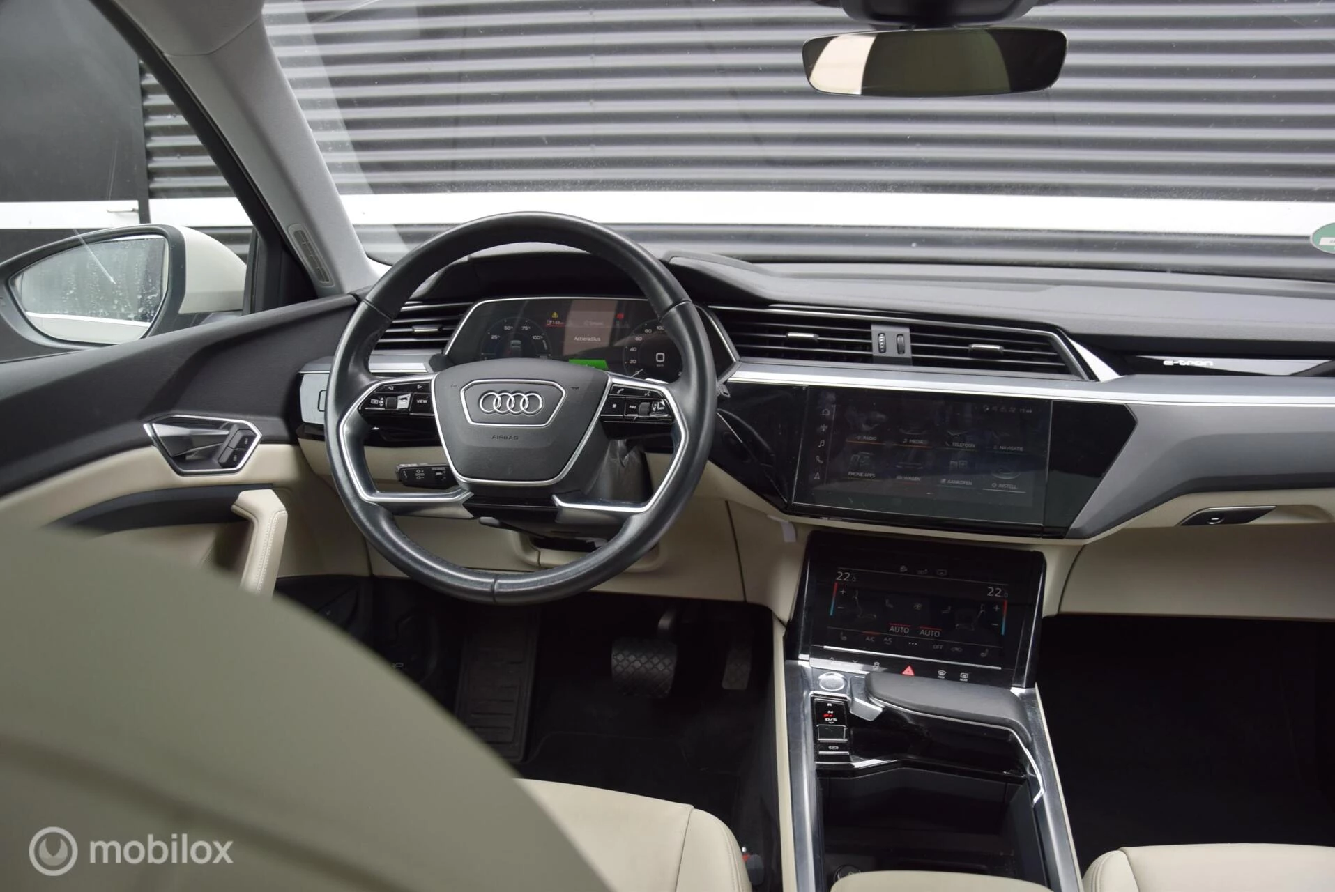 Hoofdafbeelding Audi e-tron