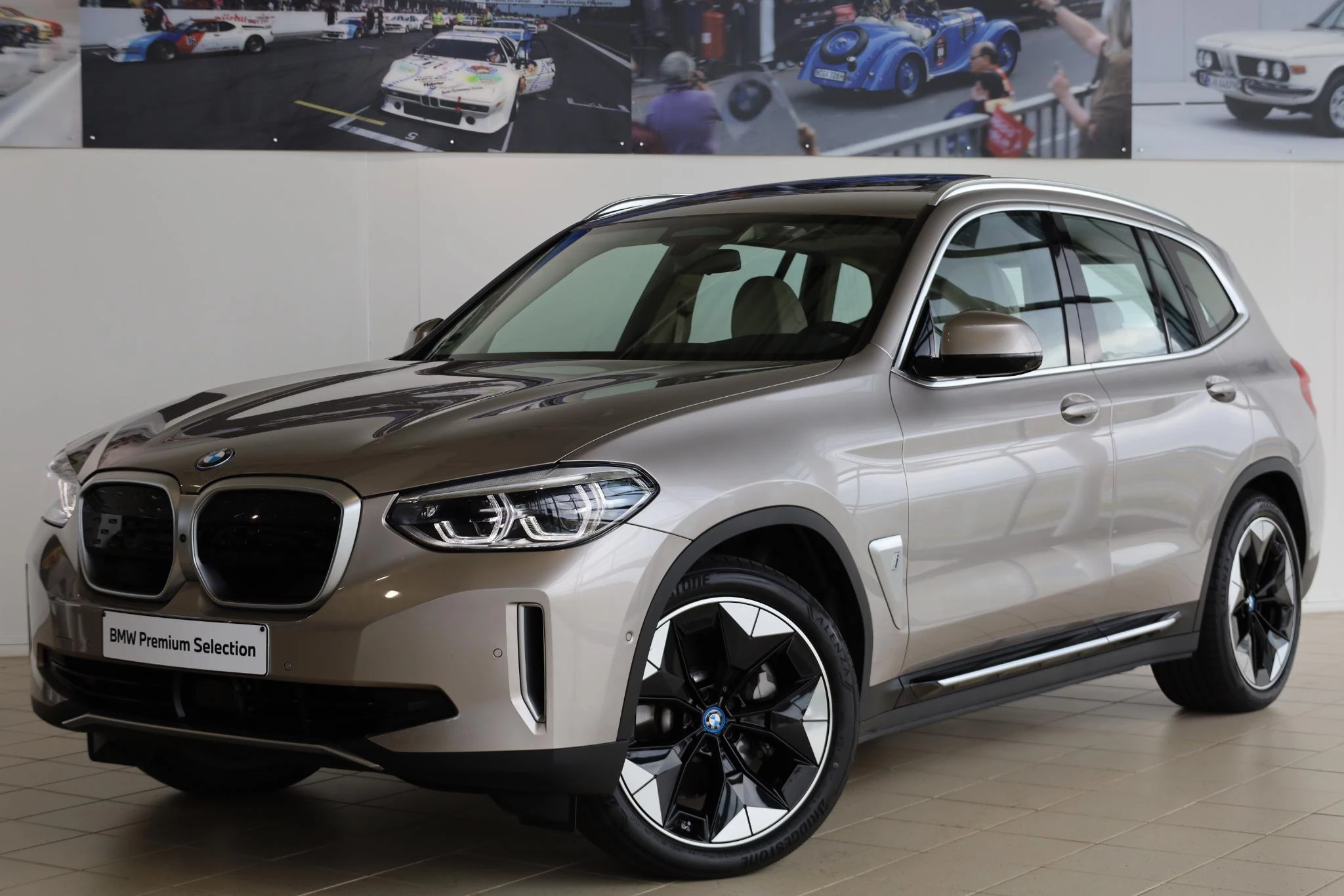 Hoofdafbeelding BMW iX3