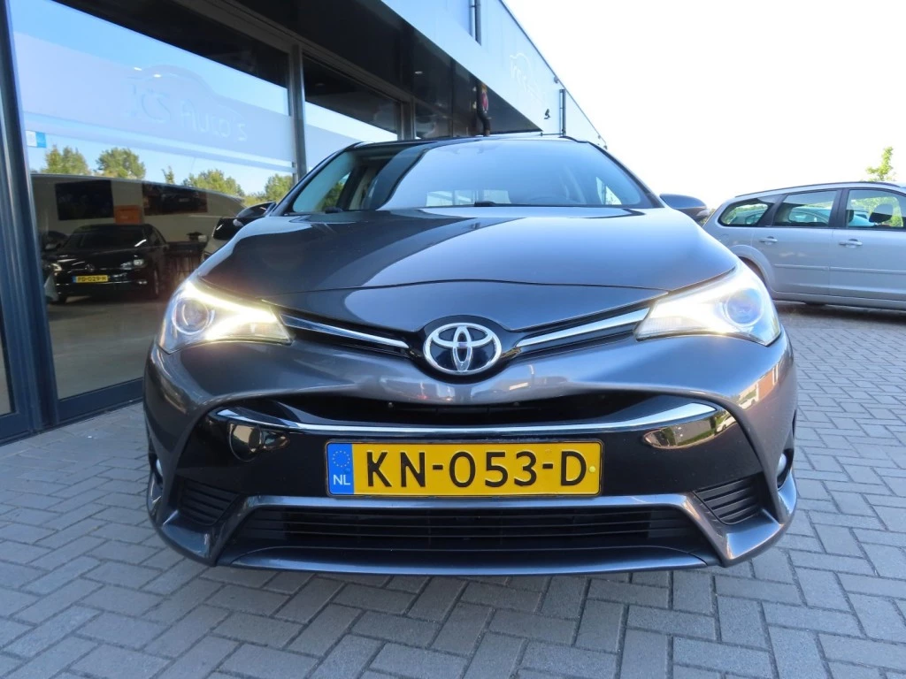 Hoofdafbeelding Toyota Avensis