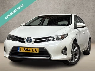 Toyota Auris 1.8 Hybrid Sport Automaat (NAVIGATIE, CAMERA, STOELVERWARMING, SPORTSTOELEN, LM VELGEN, KEYLESS, CRUISE, NIEUWSTAAT)