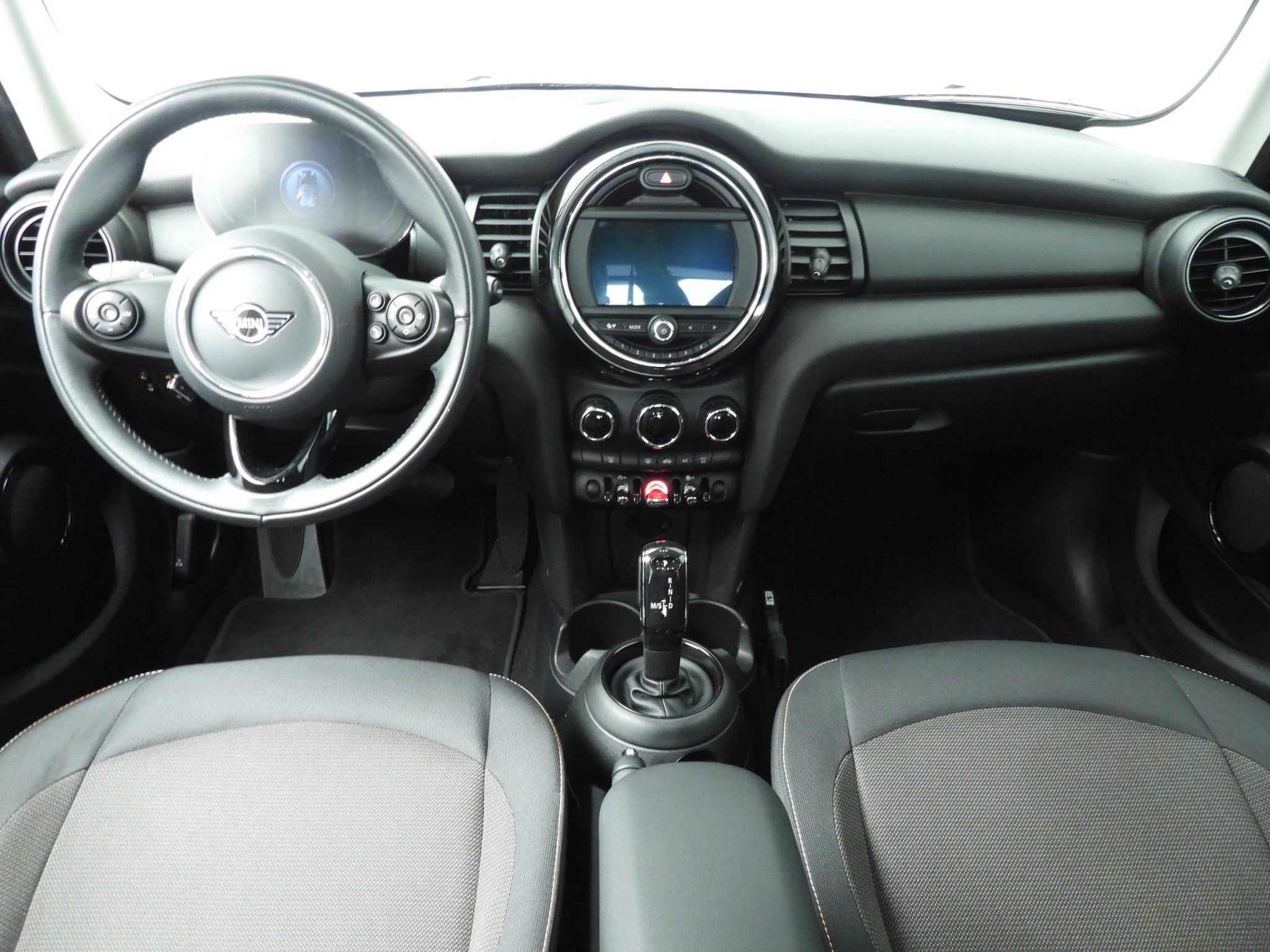 Hoofdafbeelding MINI 5-deurs