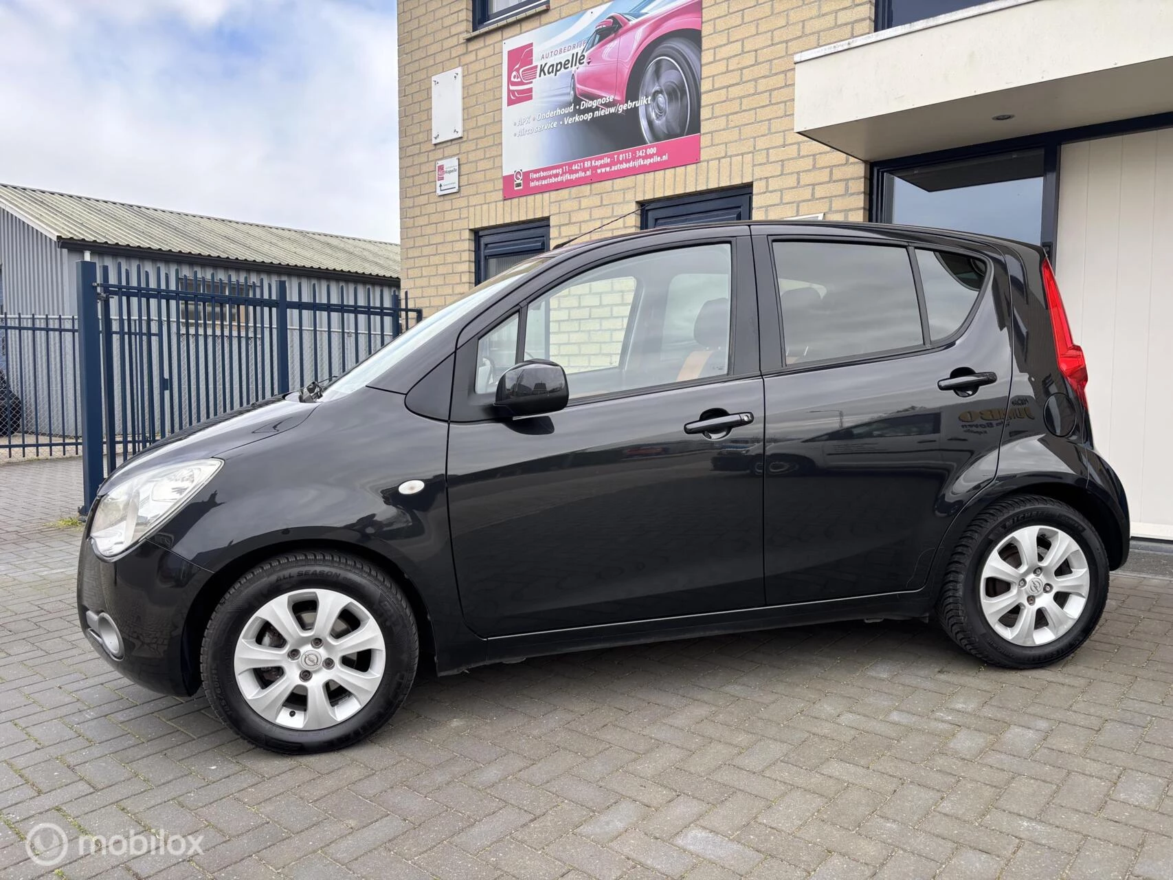 Hoofdafbeelding Opel Agila