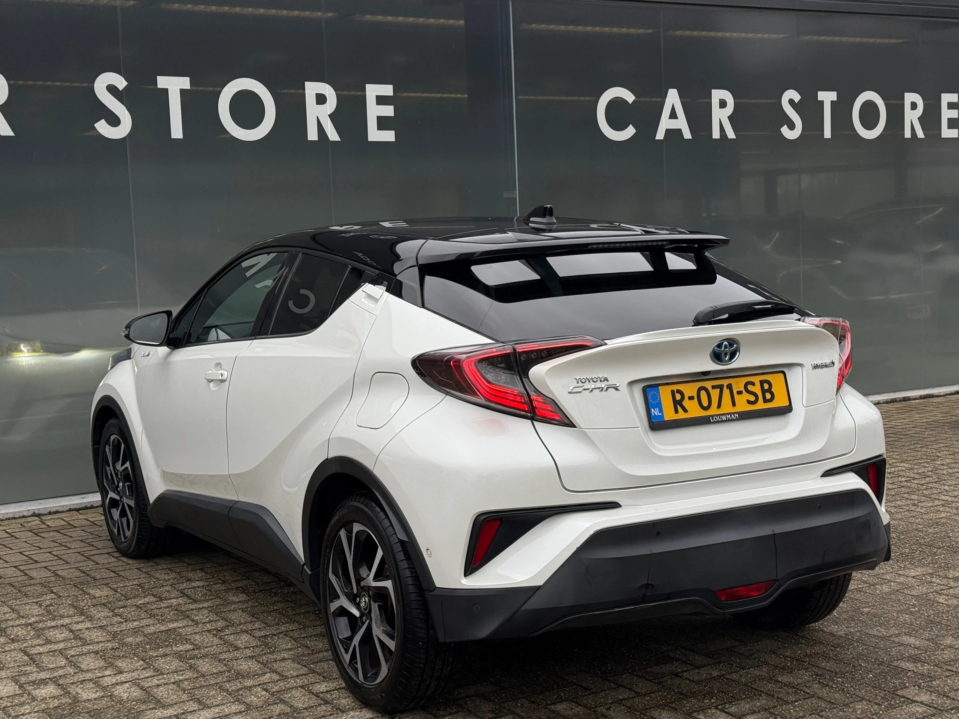 Hoofdafbeelding Toyota C-HR