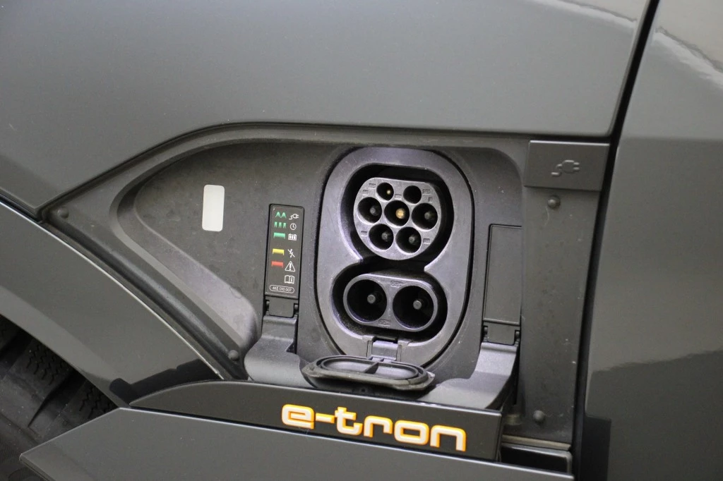 Hoofdafbeelding Audi e-tron
