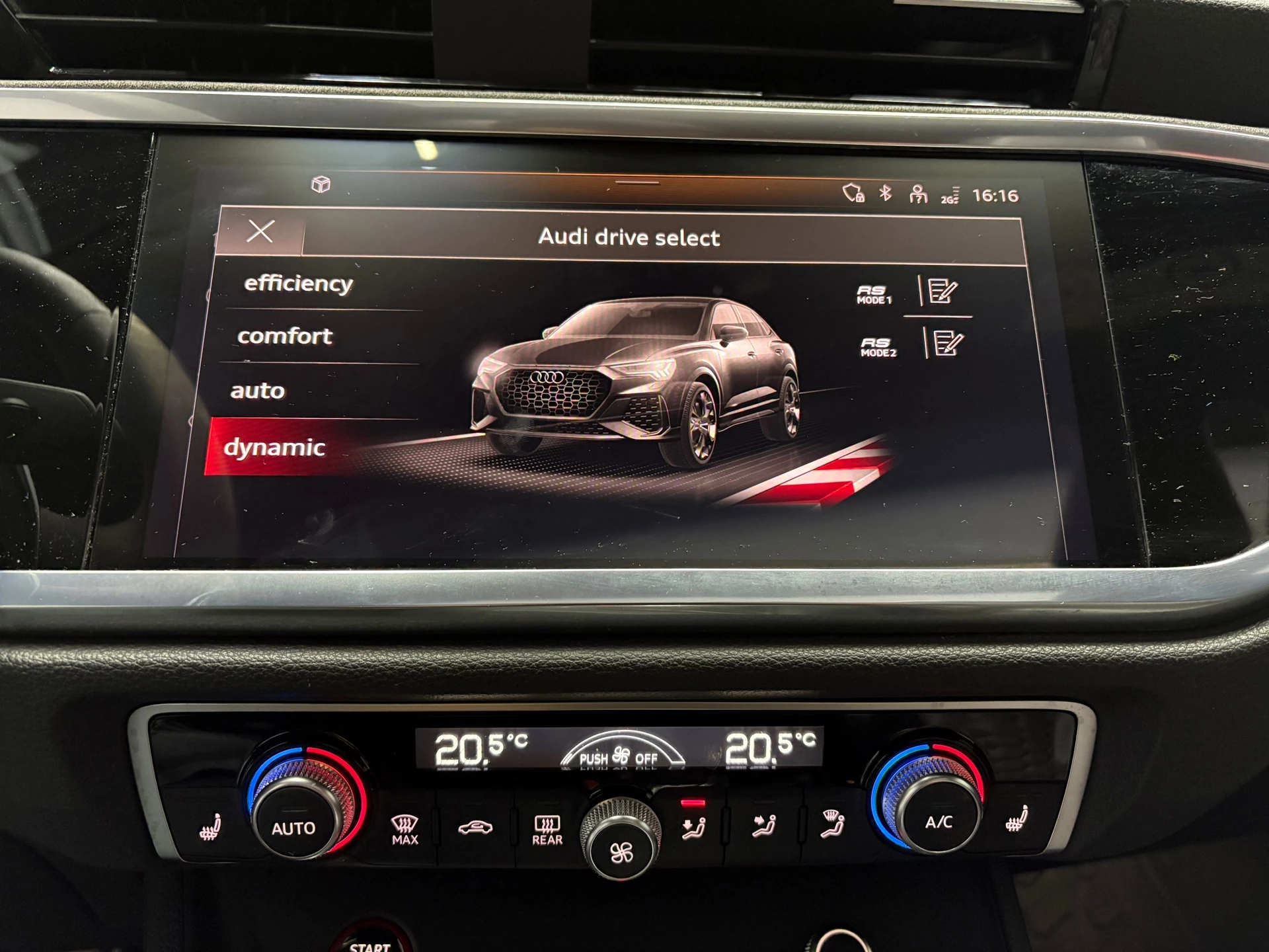 Hoofdafbeelding Audi RSQ3