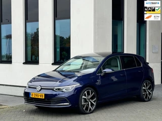 Volkswagen Golf 1.4 eHybrid STYLE, panoramadak, sportinterieur, trekhaak,19 inch, nl auto met nationale auto pas