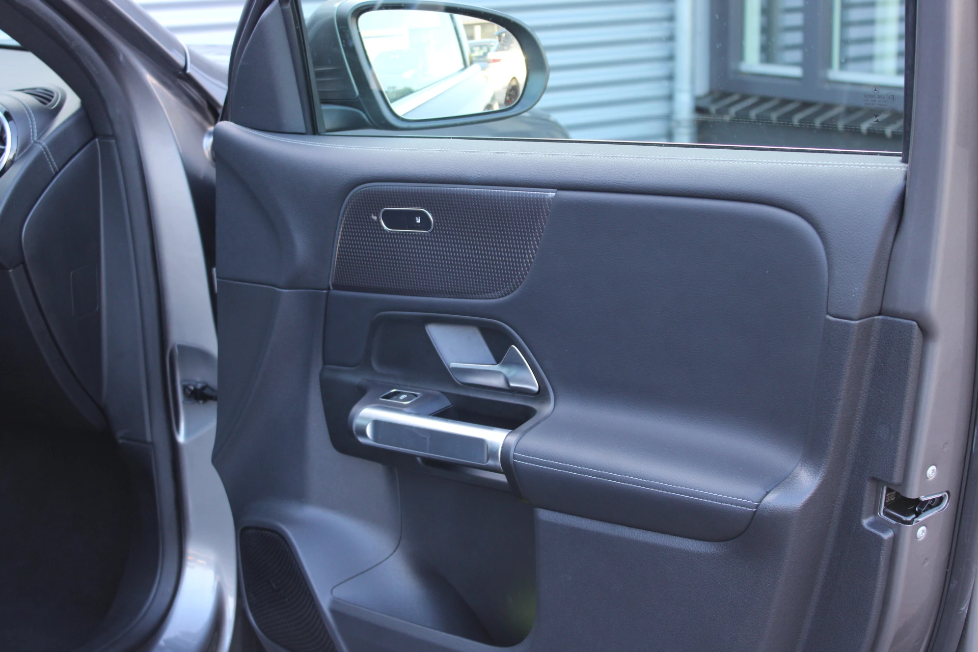 Hoofdafbeelding Mercedes-Benz EQB