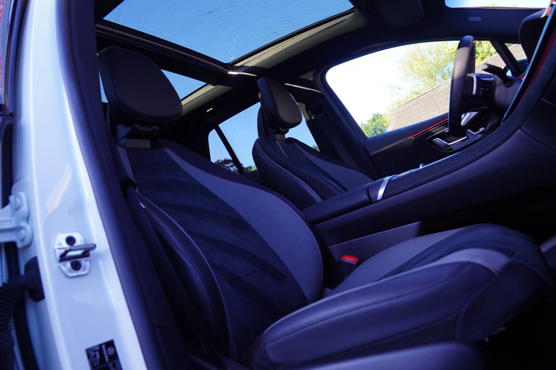 Hoofdafbeelding Mercedes-Benz EQE