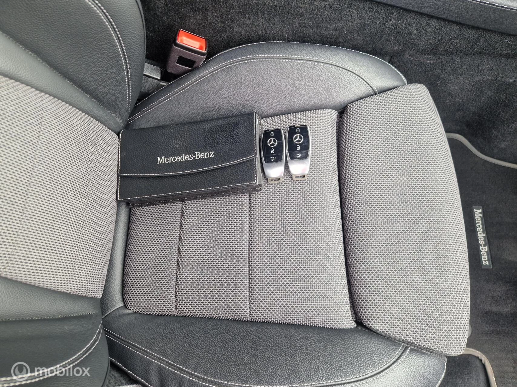 Hoofdafbeelding Mercedes-Benz E-Klasse