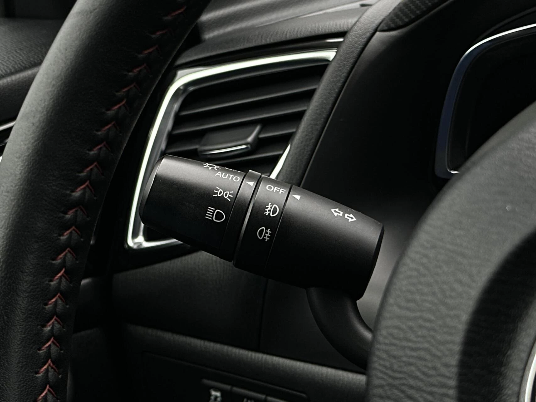 Hoofdafbeelding Mazda 3