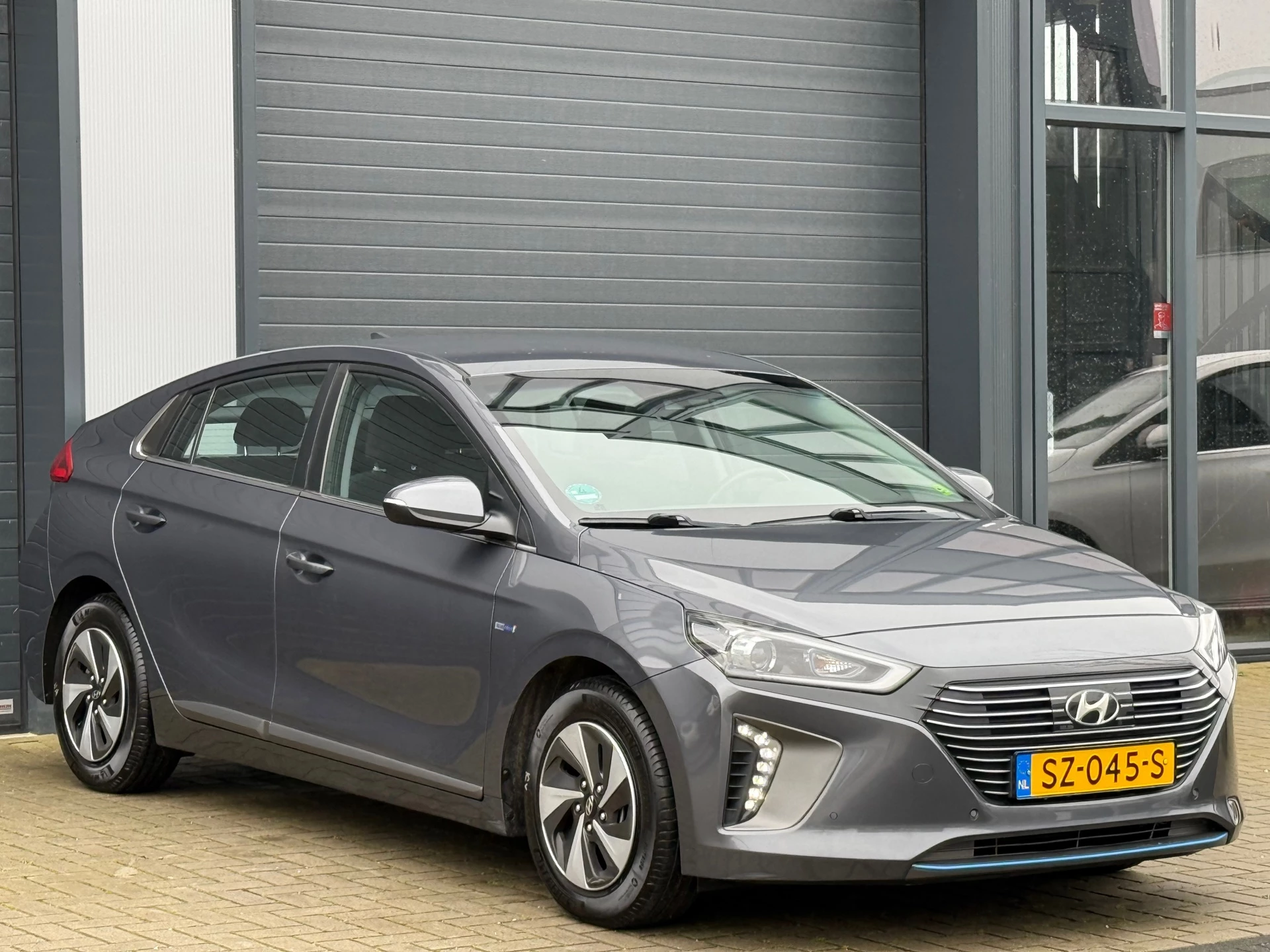 Hoofdafbeelding Hyundai IONIQ