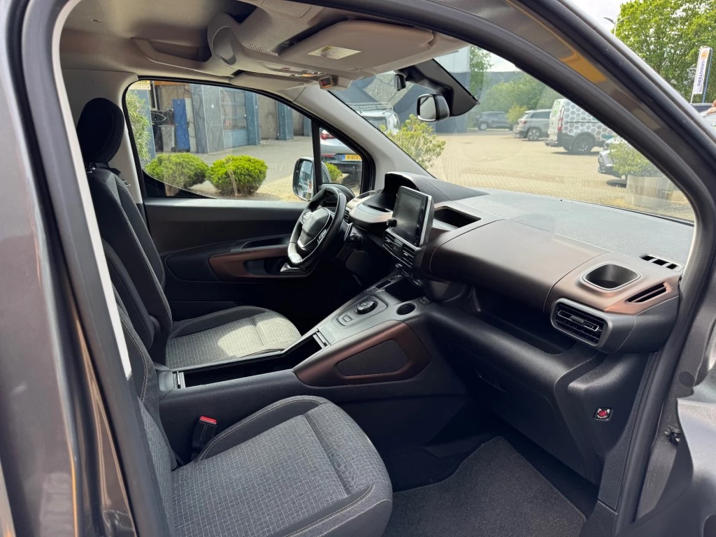 Hoofdafbeelding Peugeot Rifter