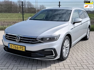 Hoofdafbeelding Volkswagen Passat Volkswagen Passat Variant 1.4 TSI PHEV GTE Business| Carplay | PANO| Navi |Dealer onderhouden