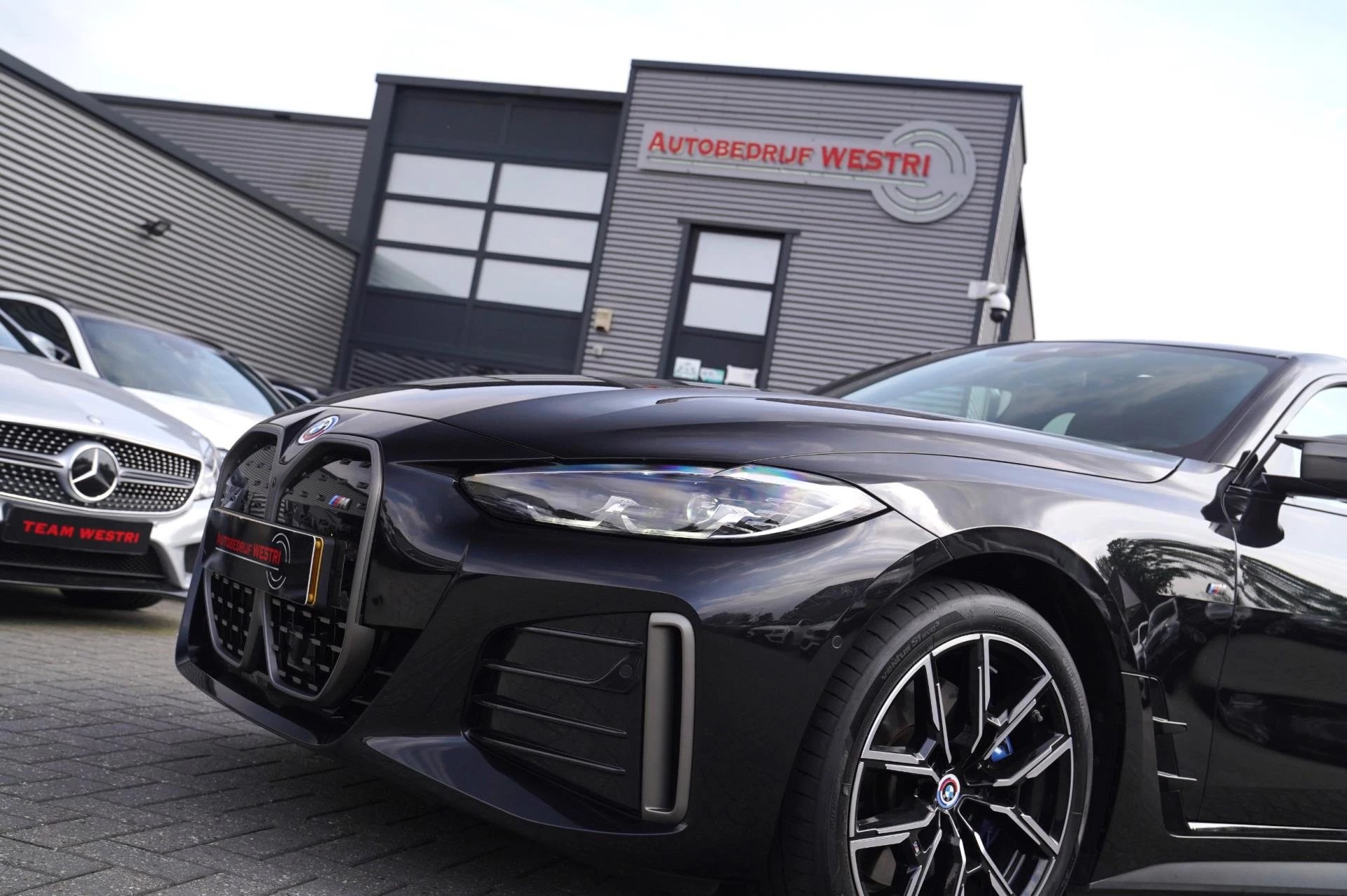 Hoofdafbeelding BMW i4