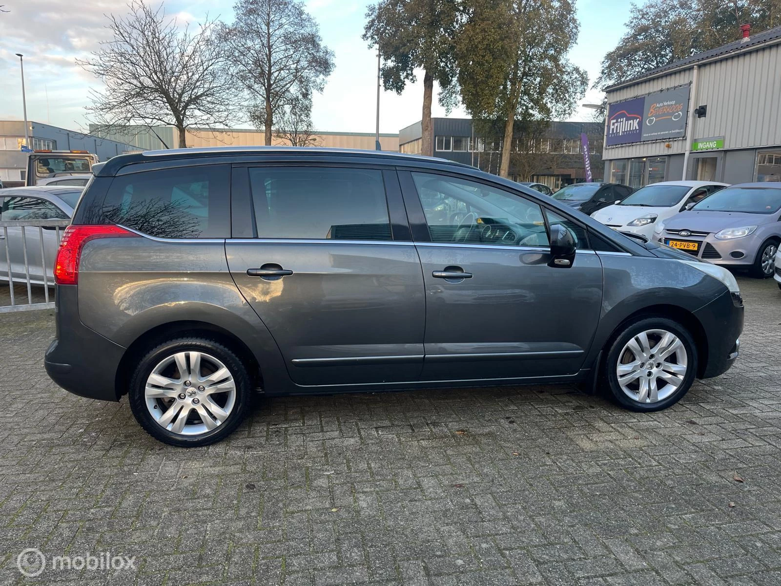 Hoofdafbeelding Peugeot 5008