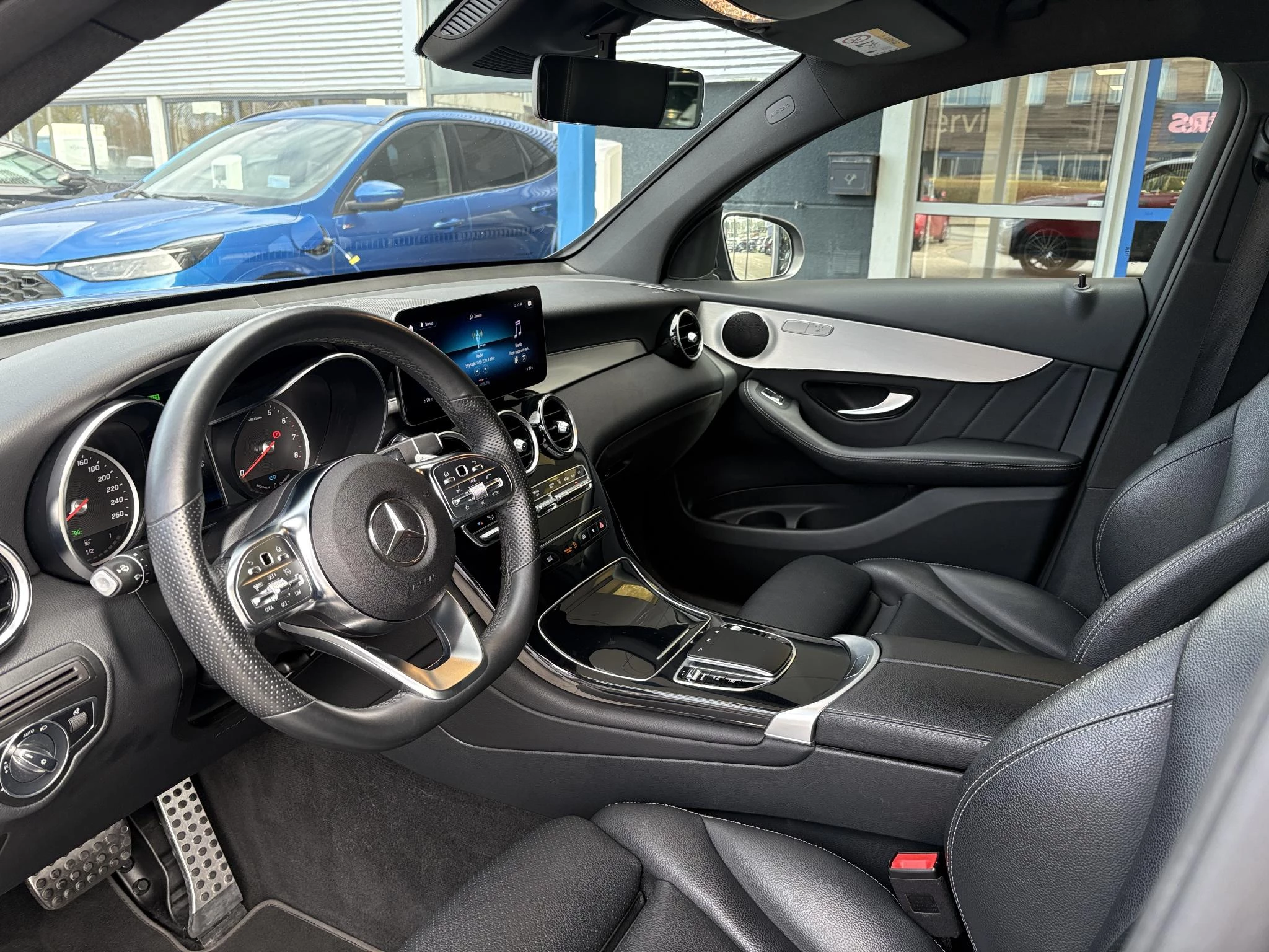 Hoofdafbeelding Mercedes-Benz GLC