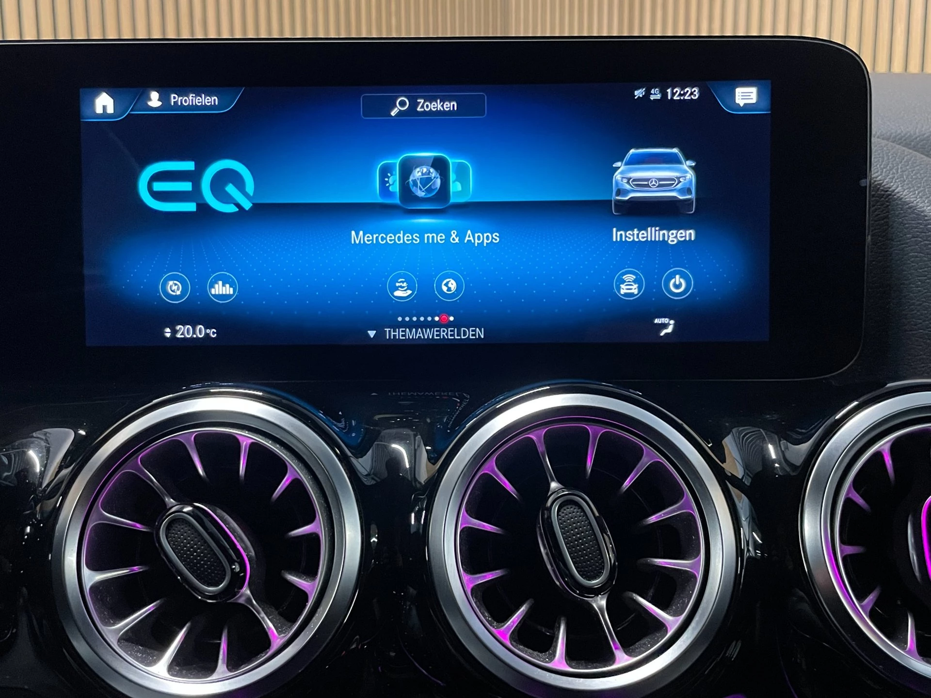 Hoofdafbeelding Mercedes-Benz EQA