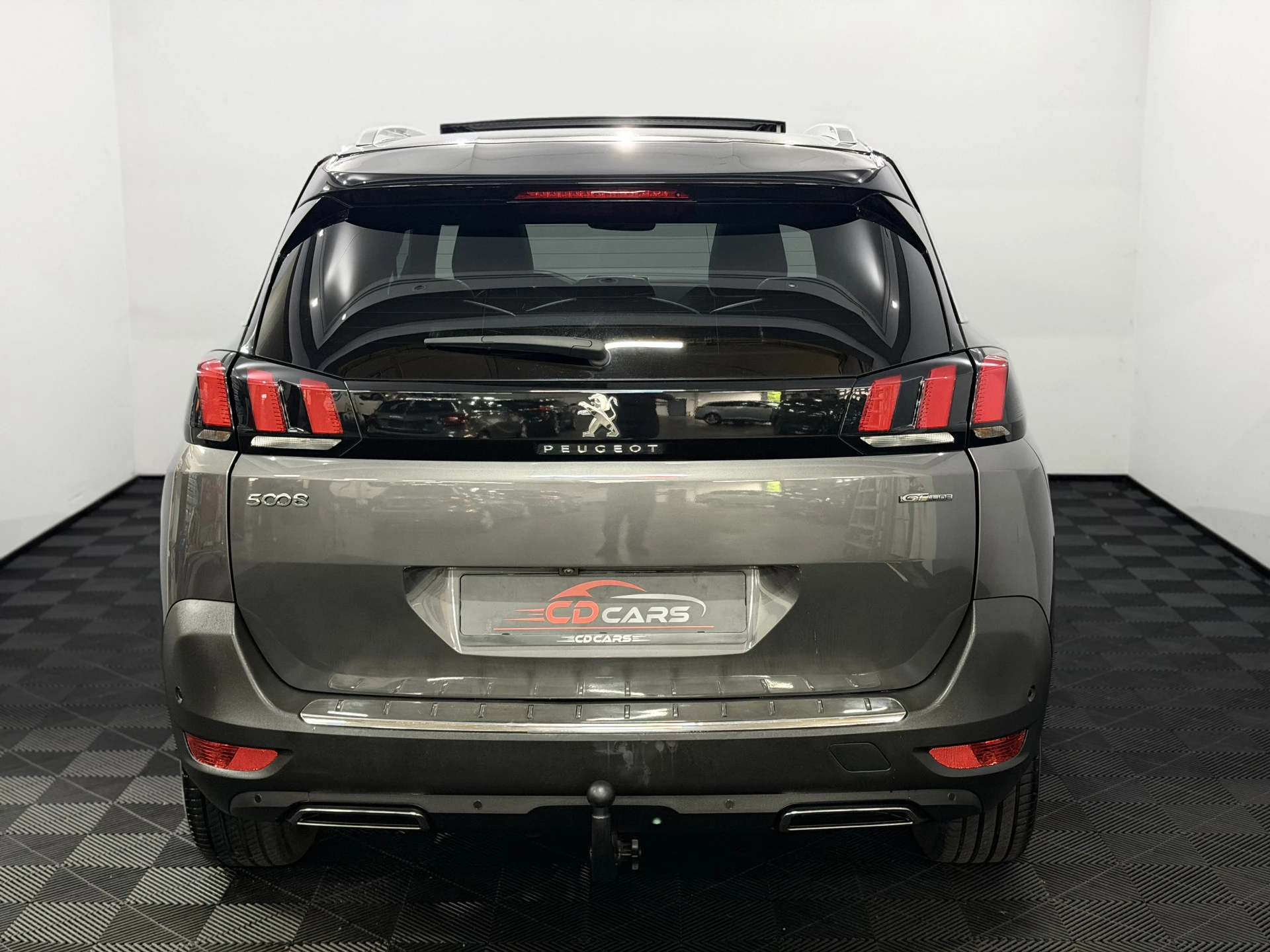 Hoofdafbeelding Peugeot 5008
