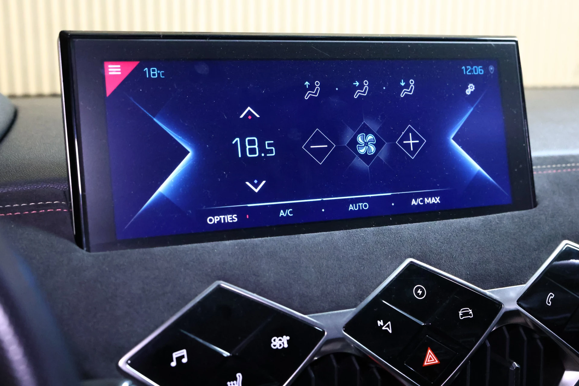 Hoofdafbeelding DS DS 3