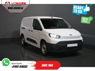 Hoofdafbeelding Toyota ProAce Toyota ProAce CITY 1.5 130 pk Aut. L2 BPM VRIJ! LED/ Virtual Cockpit/ 3 pers./ Carplay/ Camera/ Climate/ PDC/ Cruise