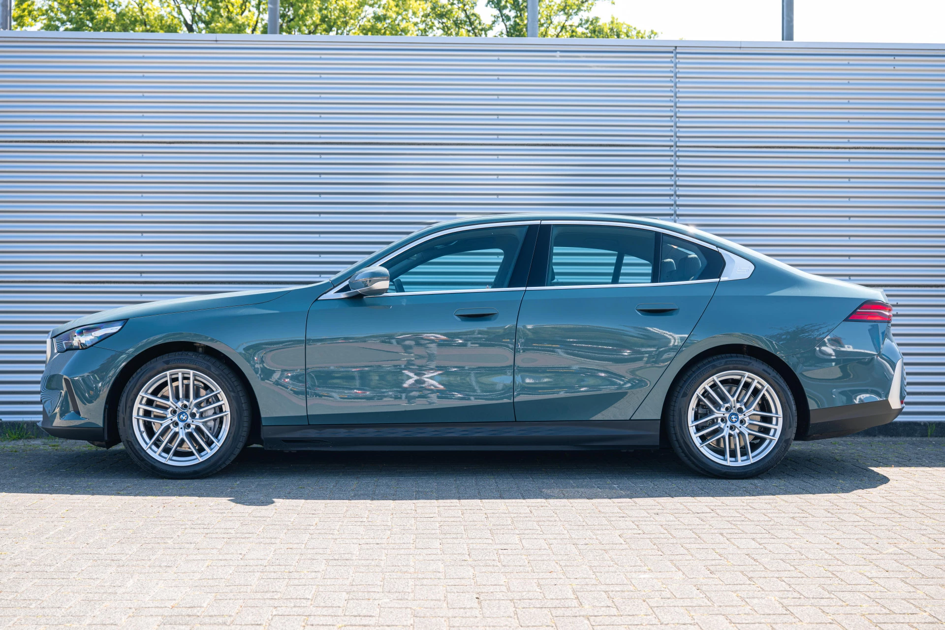 Hoofdafbeelding BMW i5