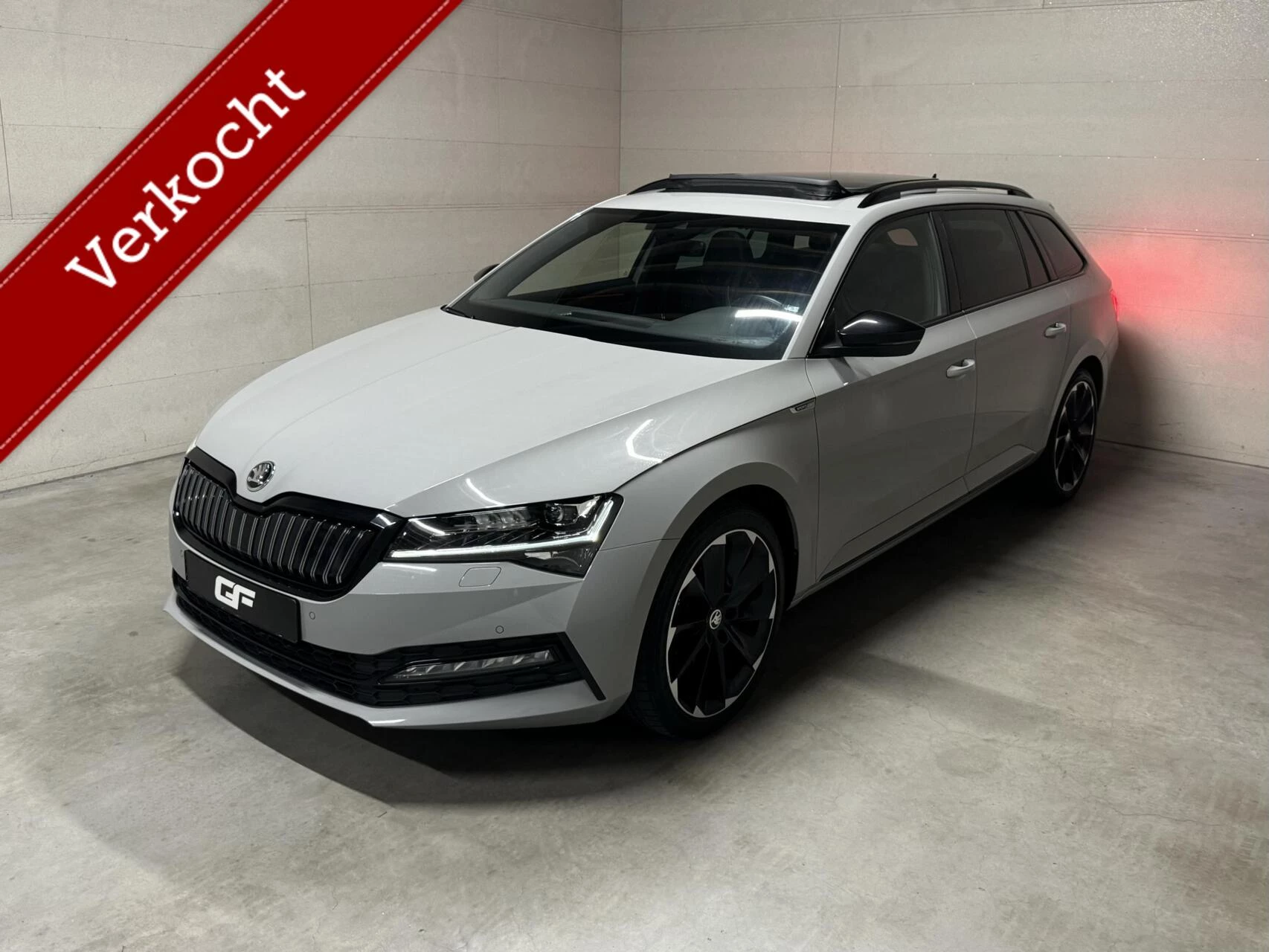 Hoofdafbeelding Škoda Superb