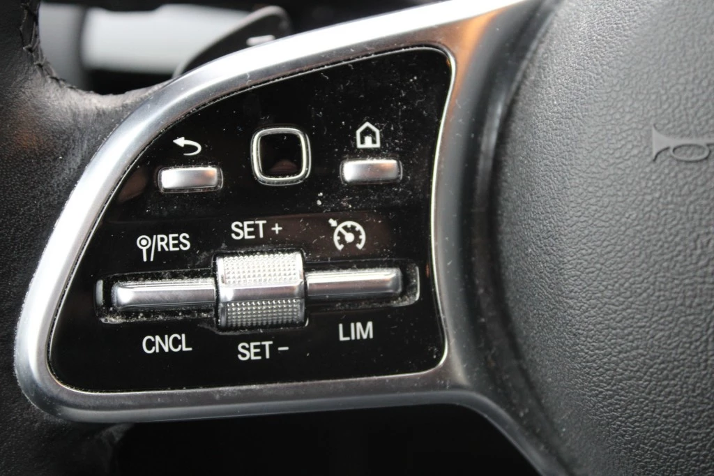 Hoofdafbeelding Mercedes-Benz EQA