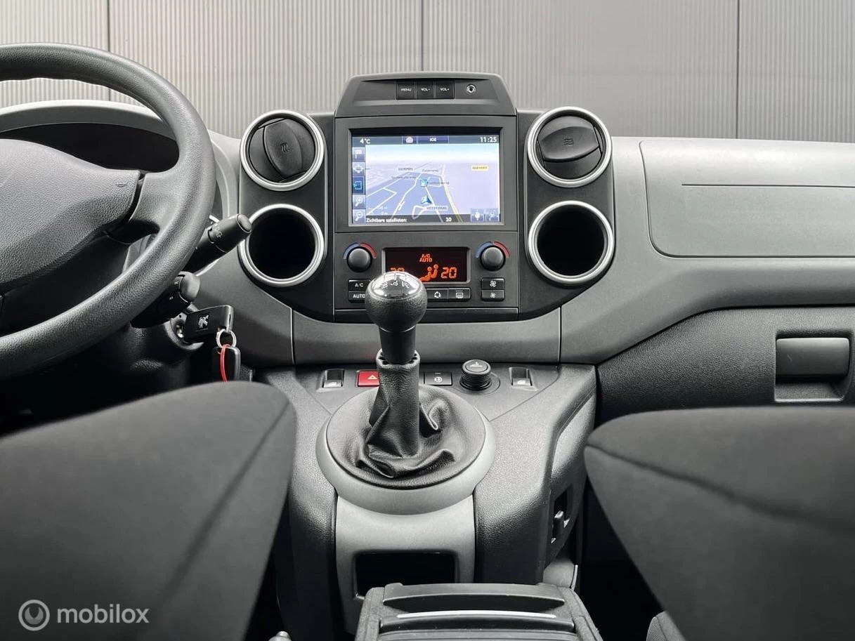 Hoofdafbeelding Peugeot Partner