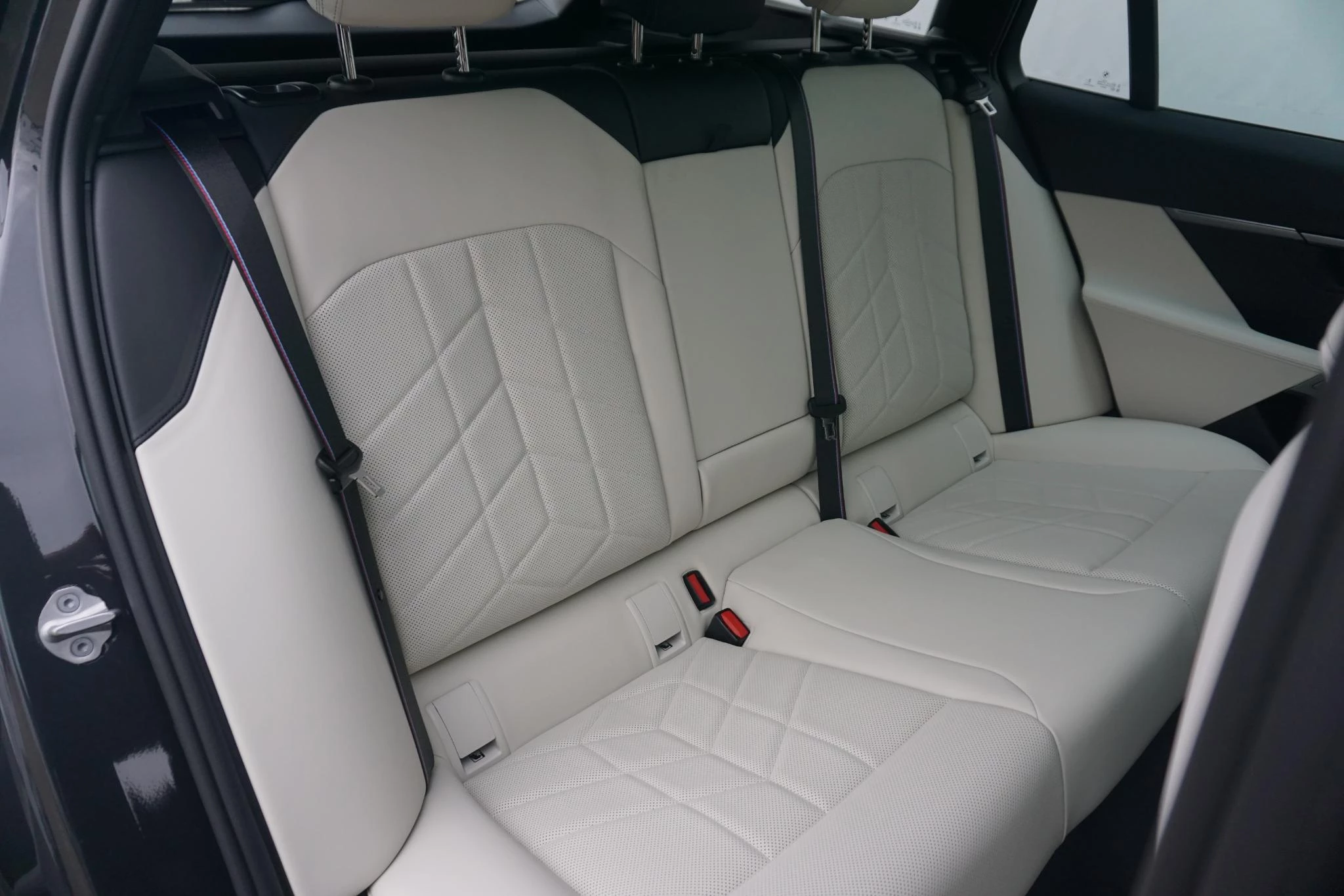 Hoofdafbeelding BMW i5