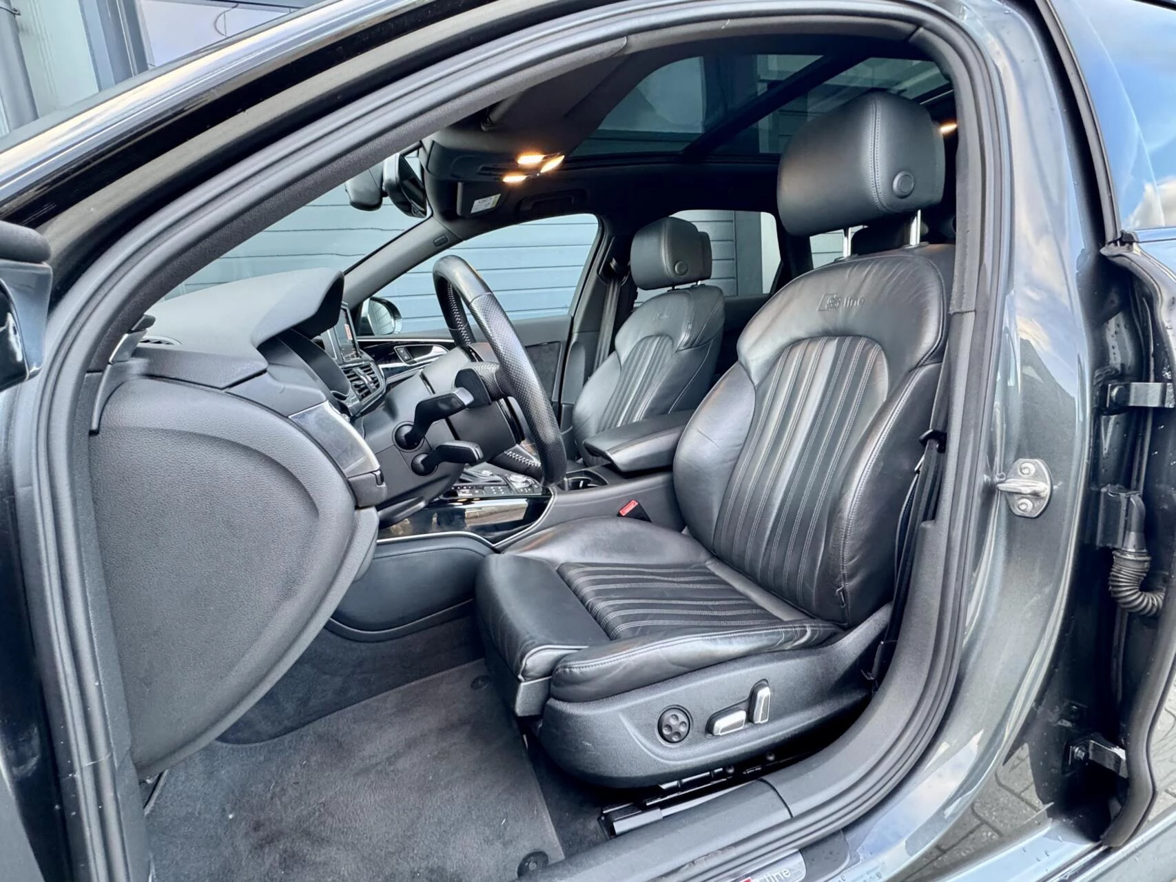 Hoofdafbeelding Audi A6