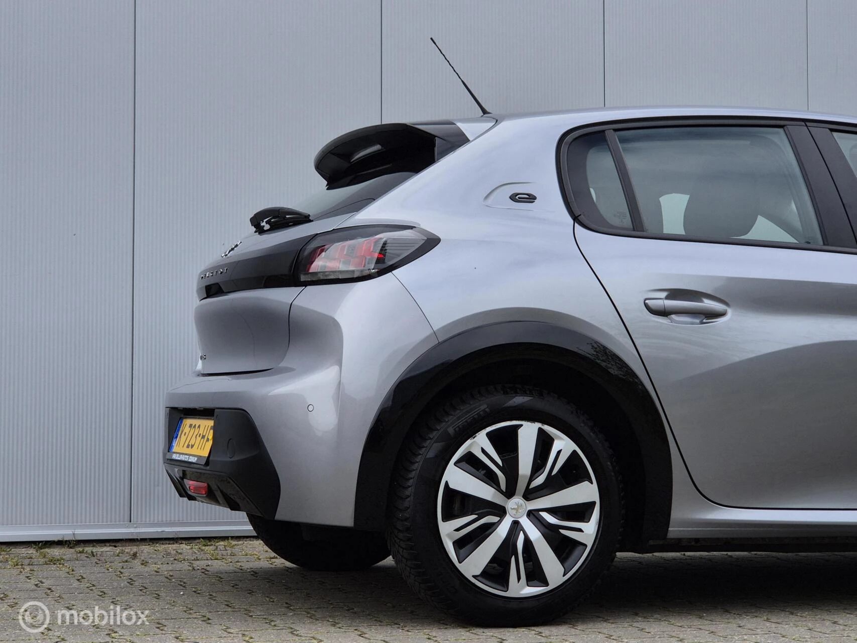 Hoofdafbeelding Peugeot e-208