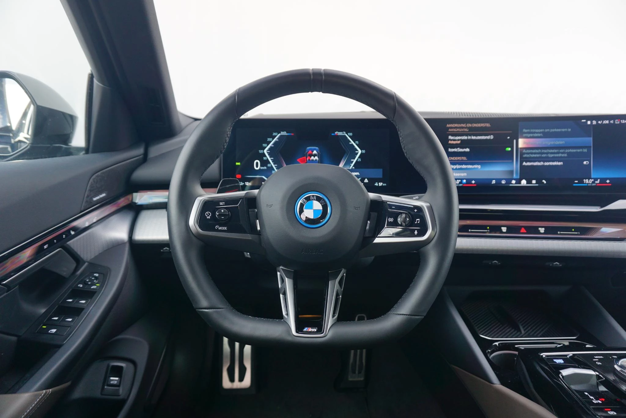 Hoofdafbeelding BMW i5