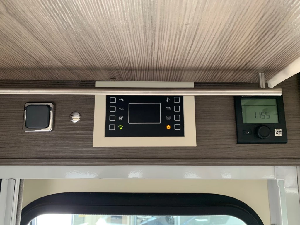 Hoofdafbeelding McLouis Carat 480g Queensbed Hefbed