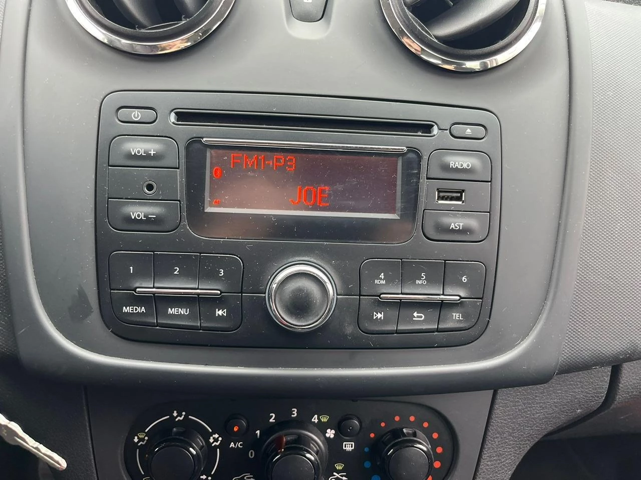 Hoofdafbeelding Dacia Logan