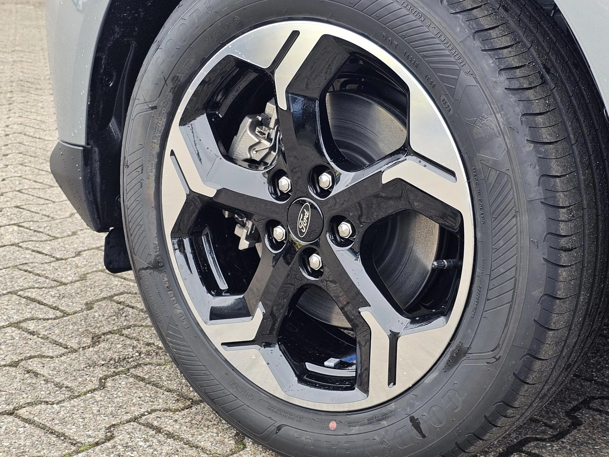 Hoofdafbeelding Ford Transit Courier