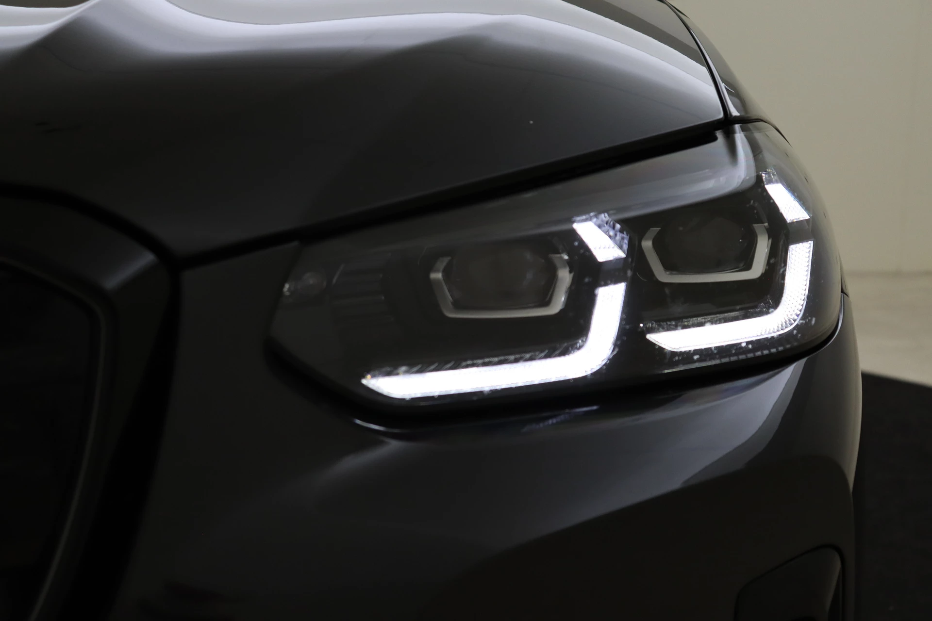 Hoofdafbeelding BMW iX3