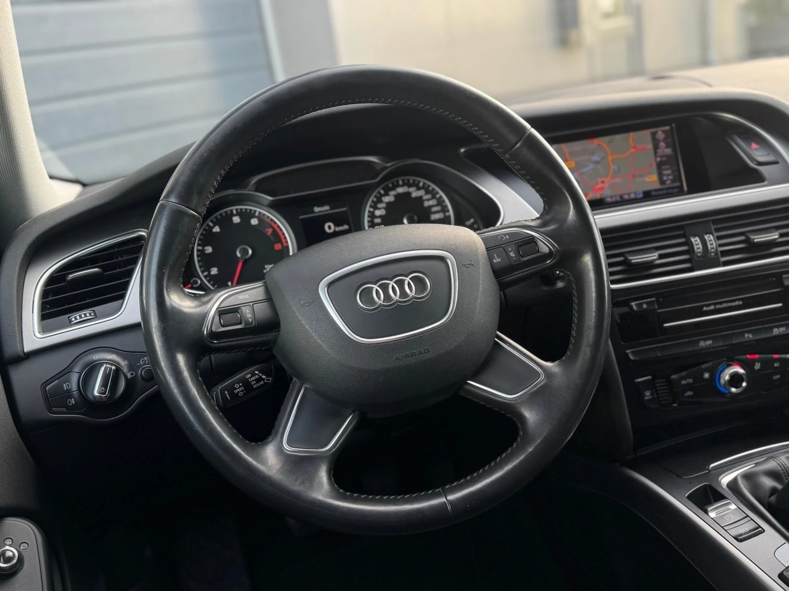 Hoofdafbeelding Audi A4